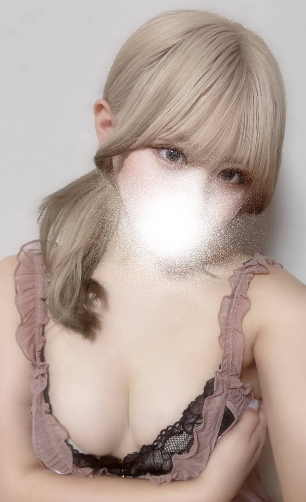 潮崎なぎの画像